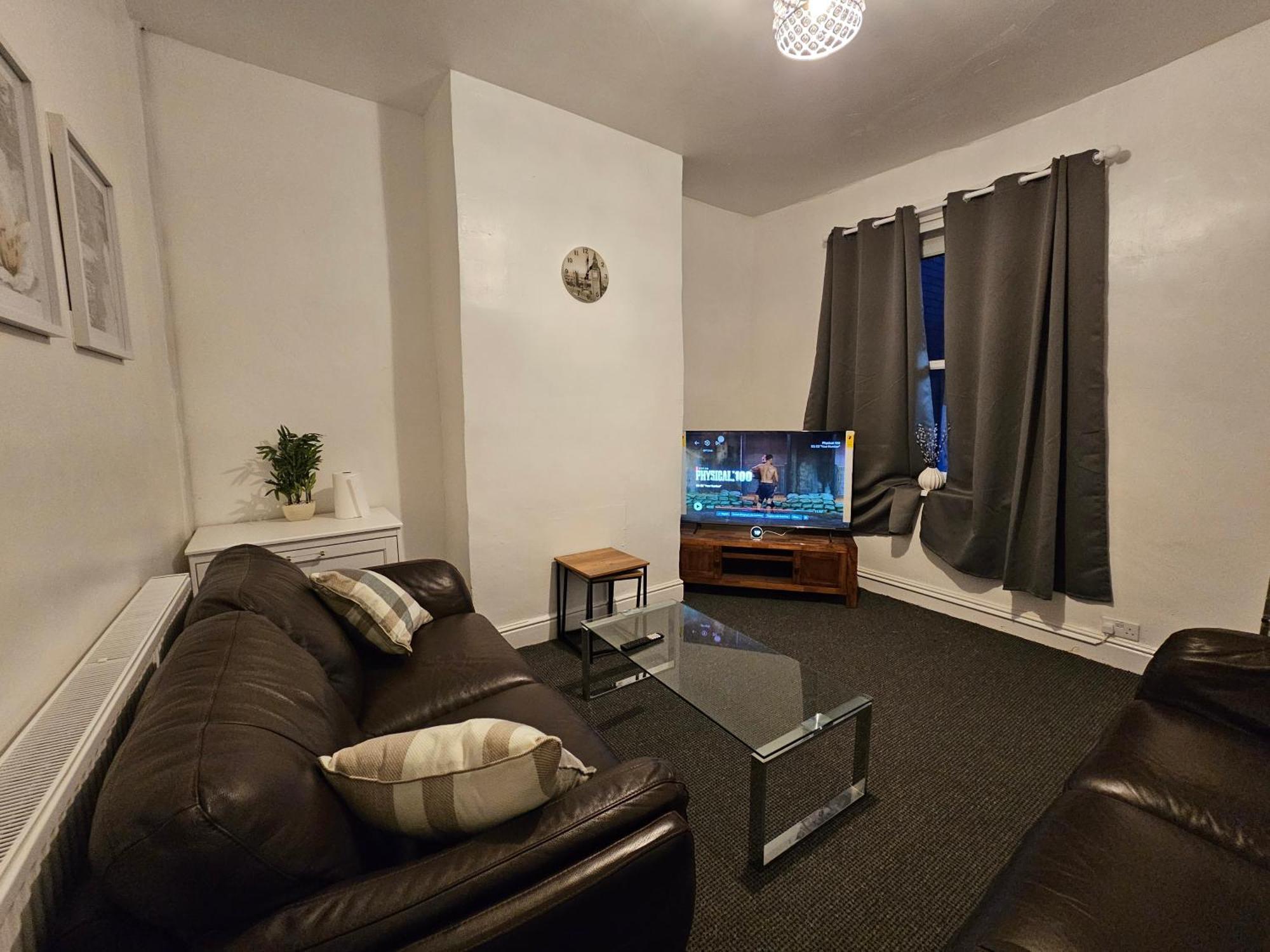 Convenient 3 Bed, Pr1 Near Uclan N Train Station Villa Preston  Kültér fotó